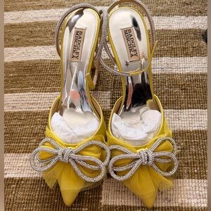 Badgley Mischka Chartreuse Pointed-Toe Slingback Heels with Crystal Bow